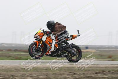 media/Nov-30-2025-TrackDaz (Sun) [[d8b22663df]]/B Group/Session 5 (Wheelie Bump)/